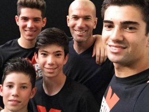 Zidane et ses fils.jpg
