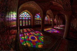 nasir-al-mulk-mosque-shiraz-iran-2.jpg