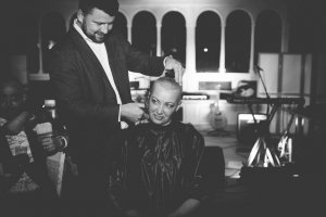bride-shaves-hair-cancer-terminally-ill-husband-craig-joan-lyons-10.jpg