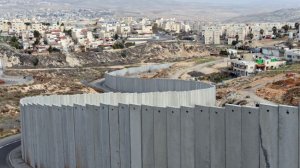 342706_Israel-separation-wall.jpg