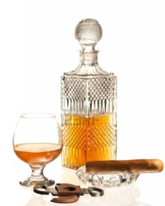7804825-cognac-und-zigarre.jpg