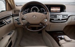 2012-Mercedes-Benz-S350-4Matic-BlueTEC-White-Pictures-Dash-Interior-5.jpg