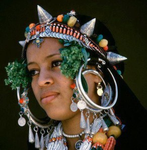 jeune-fille-berbere-sud-maroc.jpg