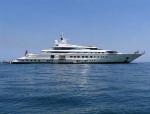 Yacht1.jpg