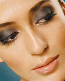 Smoky-eye-make-up.jpg