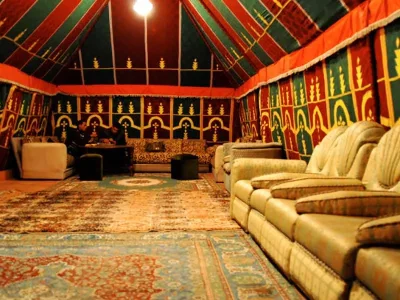 riad-villa-des-trois-golfs-tente-caidale.jpg