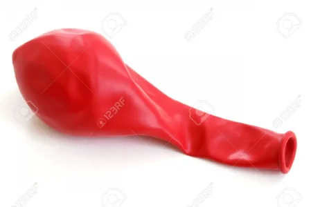 4433635-Une-macro-a-tir-sur-un-ballon-d-gonfl-rouge--Banque-d'images.jpg