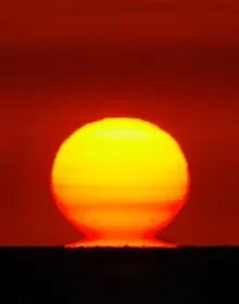 effet-refraction-atmospherique-soleil.jpg