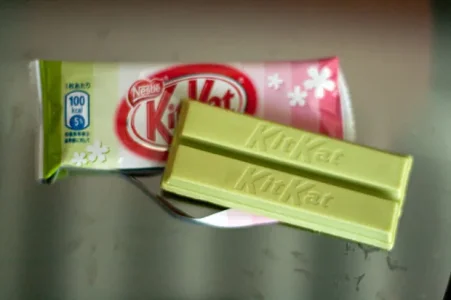 kit-kat-wasabi.jpg
