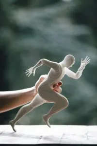 i-made-olympic-athletes-out-of-layered-paper-15__880.jpg