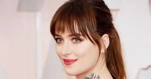 oscars-2015-dakota-johnson-50-shades-of-grey.jpg
