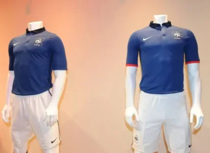 Maillot-Nike-Equipe-de-France-2011-Officiel-640x467.jpg