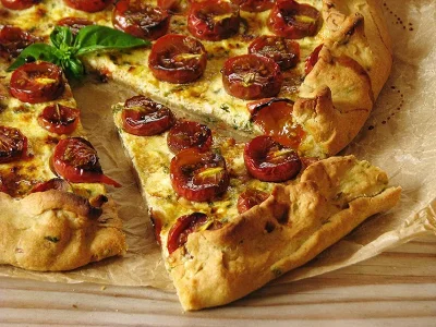 Tarte-rustique-brousse-de-brebis-et-tomates-cerises.jpg