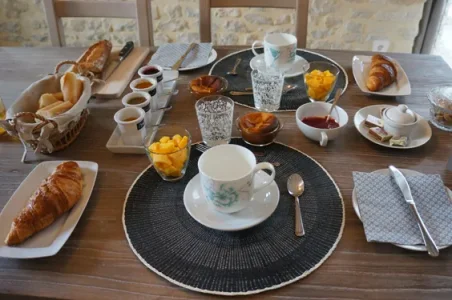 petit-dejeuner_les-oiseaux-de-passage.jpg