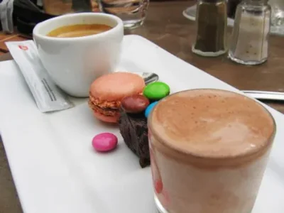 20071101cafegourmandinsidecopie.jpg