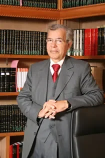 Menouni.jpg