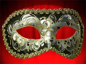 loup-masque-theatre.jpg