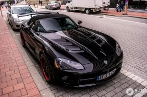 dodge-viper-.jpg