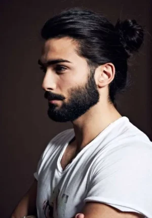 Chignon-tire-homme.jpg
