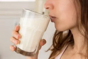 miel-lait-boire-500x334.jpg
