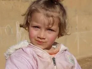 02-18234-la-petite-fille-chaoui.jpg