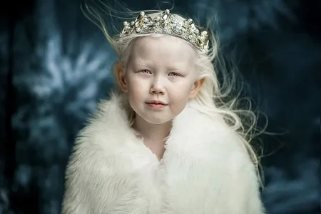 albino-girl-snow-white-nariyana-siberia-15.jpg