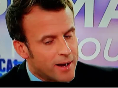 ob_63e320_macron (1).png