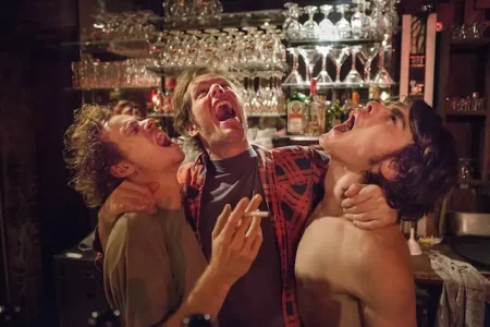 3 policiers en fonction.jpg