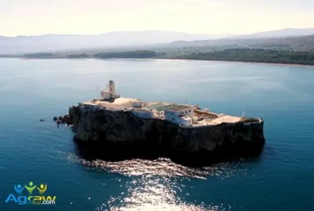 Nekor-island07.jpg