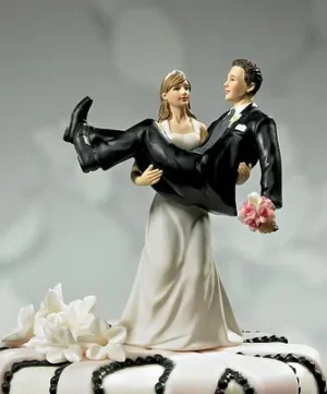 figurine%20mariee%20portant%20marie.jpg