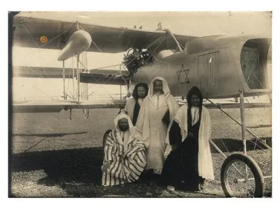 Sceau de Souleyman sur un avion marocain (1917).jpg