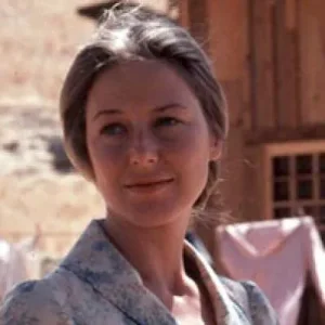 article_caroline-ingalls2.jpg