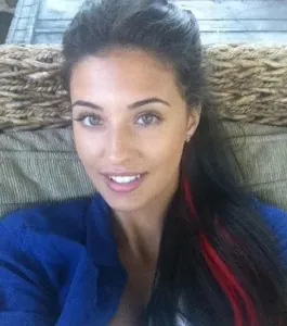 les-filles-brunes-aux-yeux-clairs-sont-vraiment-magnifiques_165069_w620.jpg