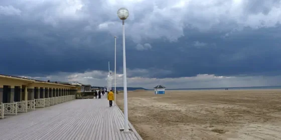 promenade-plage-deauville.jpg