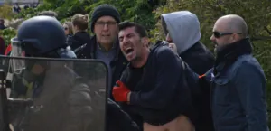 Benalla clé de bras.PNG