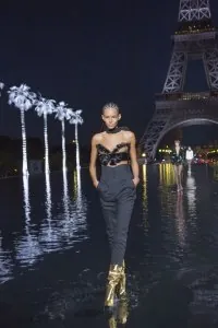 defile-yves-saint-laurent-trocadero-paris-septembre-2018_exact1024x768_p.jpg