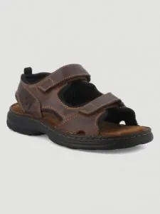 sandales-2-scratchs-cuir-2-trappeur-marron-fb28110e7277f6aa8a5d35cc18c816a3-a.jpg