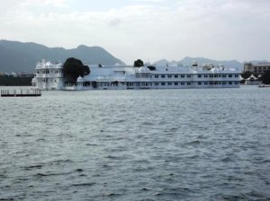 lake palace - pichola, udaipur.jpg