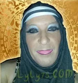 trav-en-hijab.jpg
