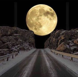 la beauté de la lune.jpg