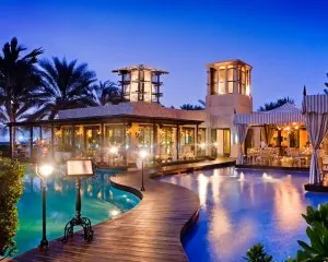 one-and-only-royal-mirage-cuisine-eauzone-a.jpg