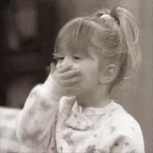 GIFZiXr5cjea4J8ApLMDI.gif