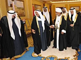 2011-12-19T175406Z_1301754067_GM1E7CK05EE01_RTRMADP_3_SAUDI-ARABIA-GCC_0.JPG