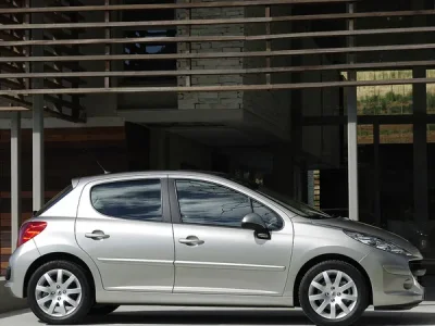 -Peugeot-207.jpg