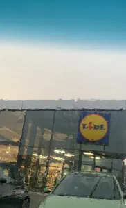233705