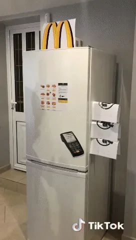 6807100235391732997.gif