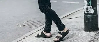 247842