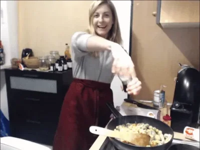 giphy (17).gif