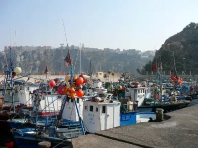 Puerto - Al Hoceima.png