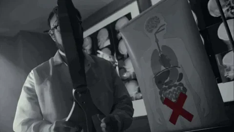 SvRDkFda8jWjUanyKt.gif
